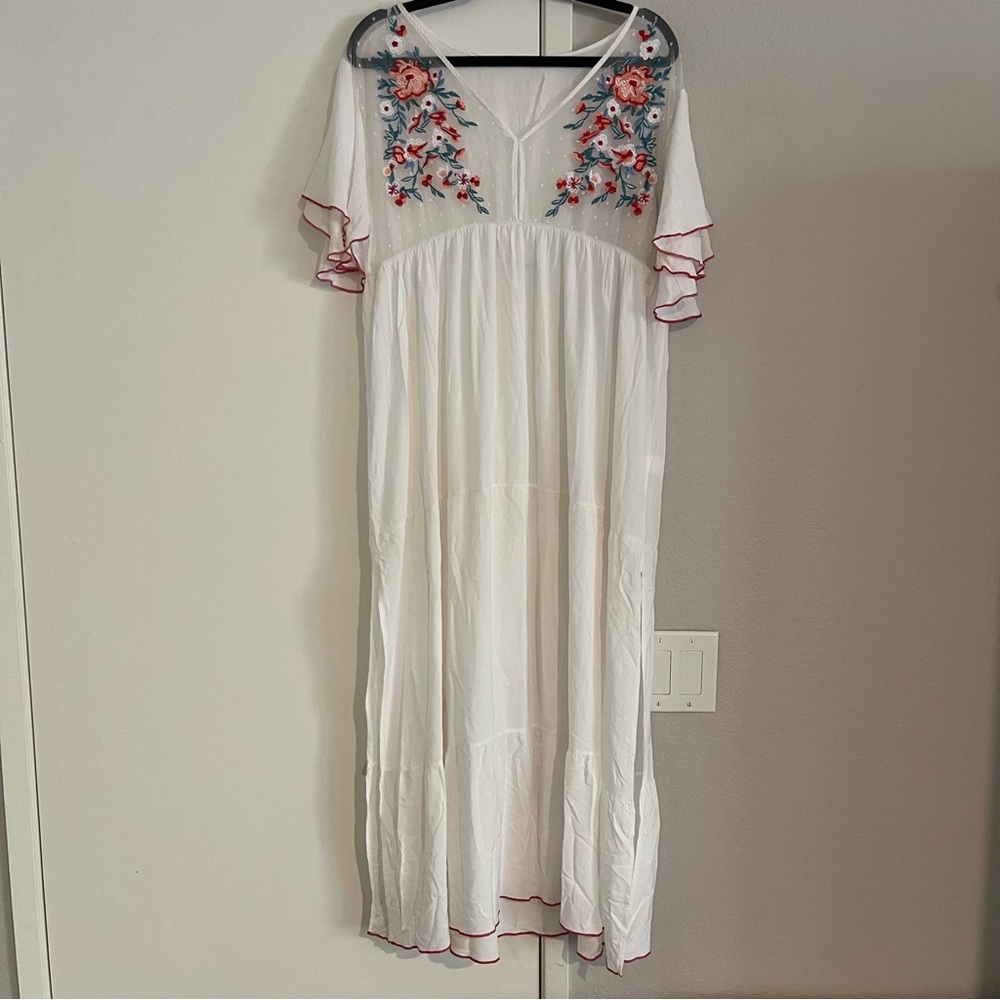 White V-neck Beach Coverup with Sleeves One Size (OS)